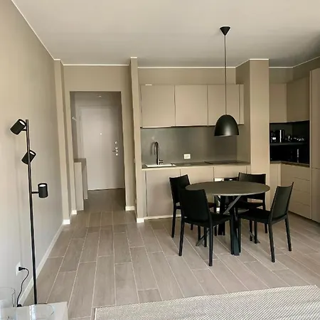 New High Quality In The Center Of Apartment Milan