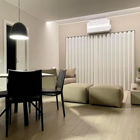 New High Quality In The Center Of Apartment Milan